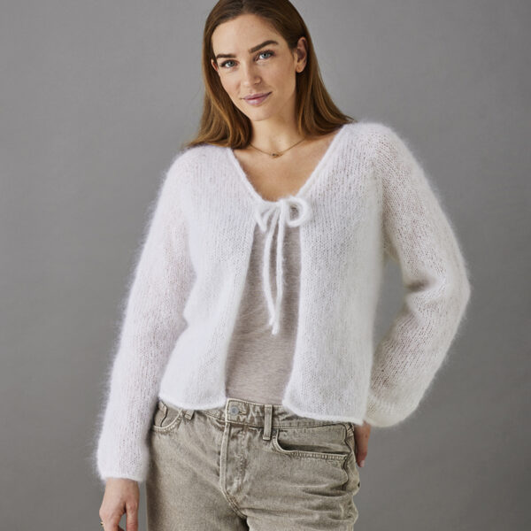 cardigan-med-i-cord-kanter-strikkeopskrift