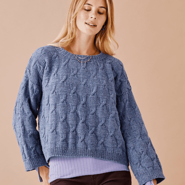 bluse-med-snoningsmonster