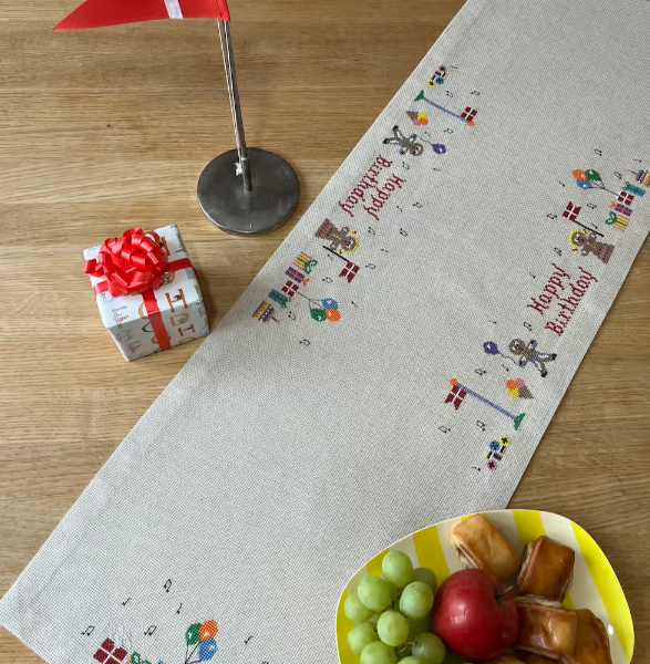 happy-birthday-broderikit-til-fodselsdagslober